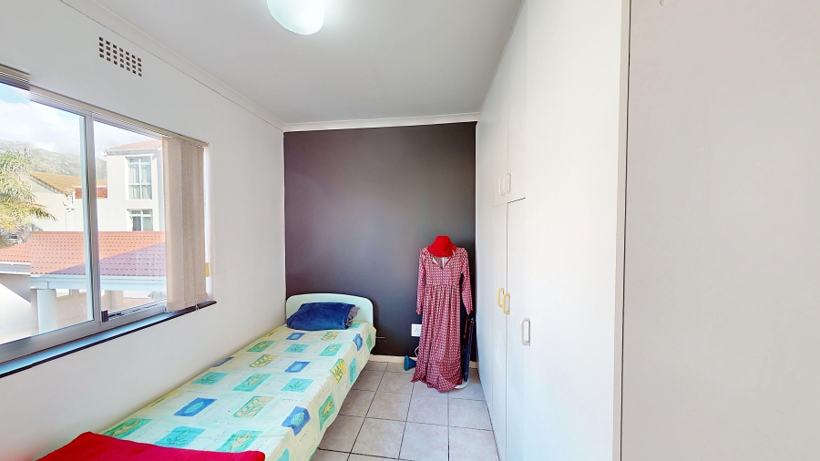 2 Bedroom Property for Sale in Harbour Island Western Cape